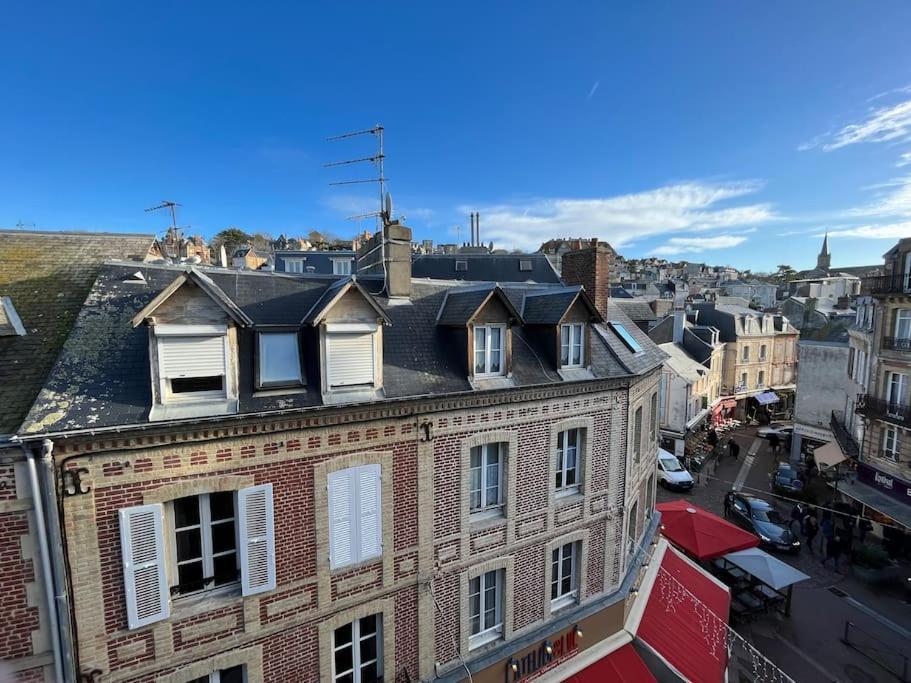 Les Bains De Trouville Екстер'єр фото